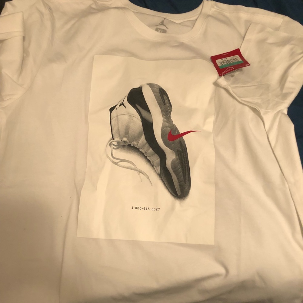 White Nike Air Jordan T-Shirt
